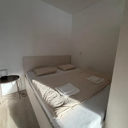 Apartmán Stein In Center With Private Garage Parking *